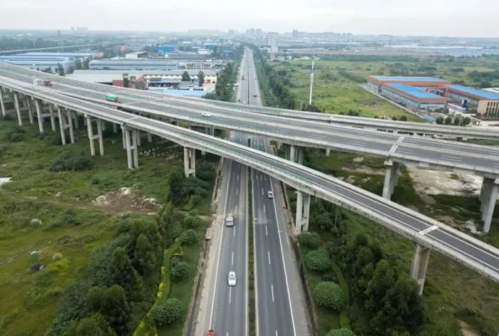 【決戰(zhàn)四季度】舊路煥新顏！這條路預(yù)計(jì)明年1月完成修復(fù)！